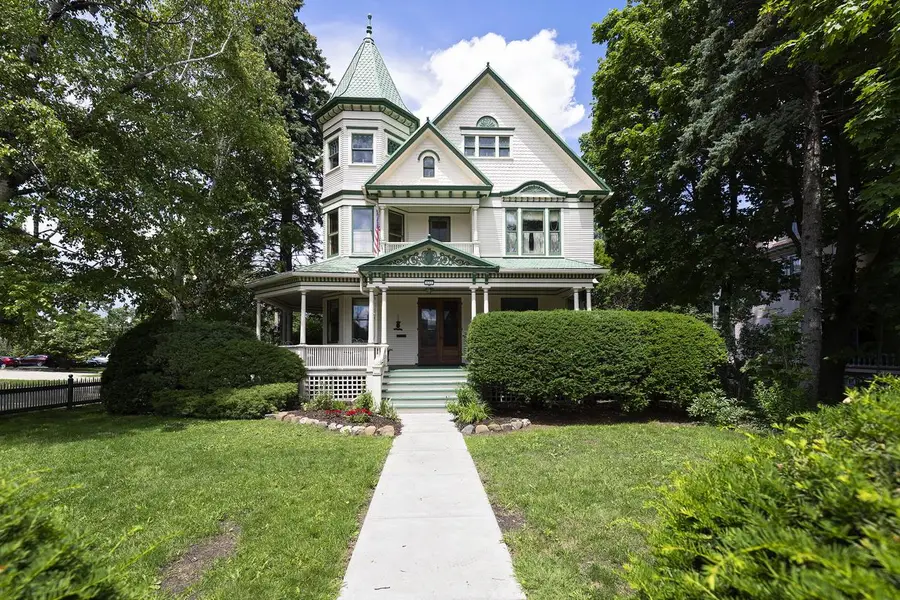 622 W Main STREET, Whitewater, WI 53190 - #2