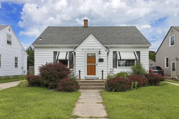 7821 22nd AVENUE, Kenosha, WI 53143