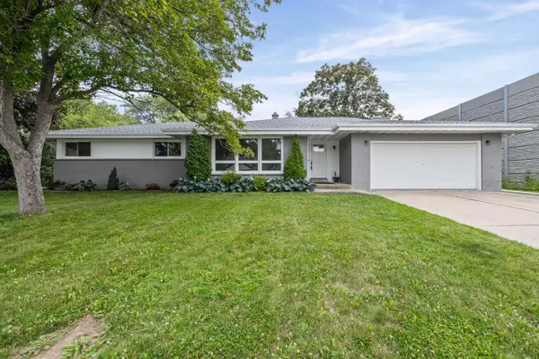 567 W Fransee LANE, Glendale, WI 53217