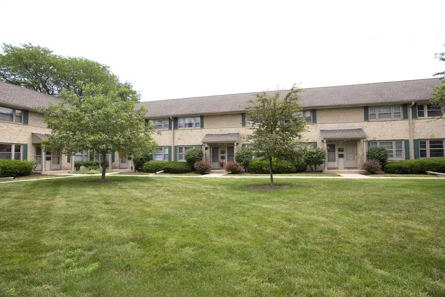 4918 N Shoreland AVENUE, Whitefish Bay, WI 53217 - #2