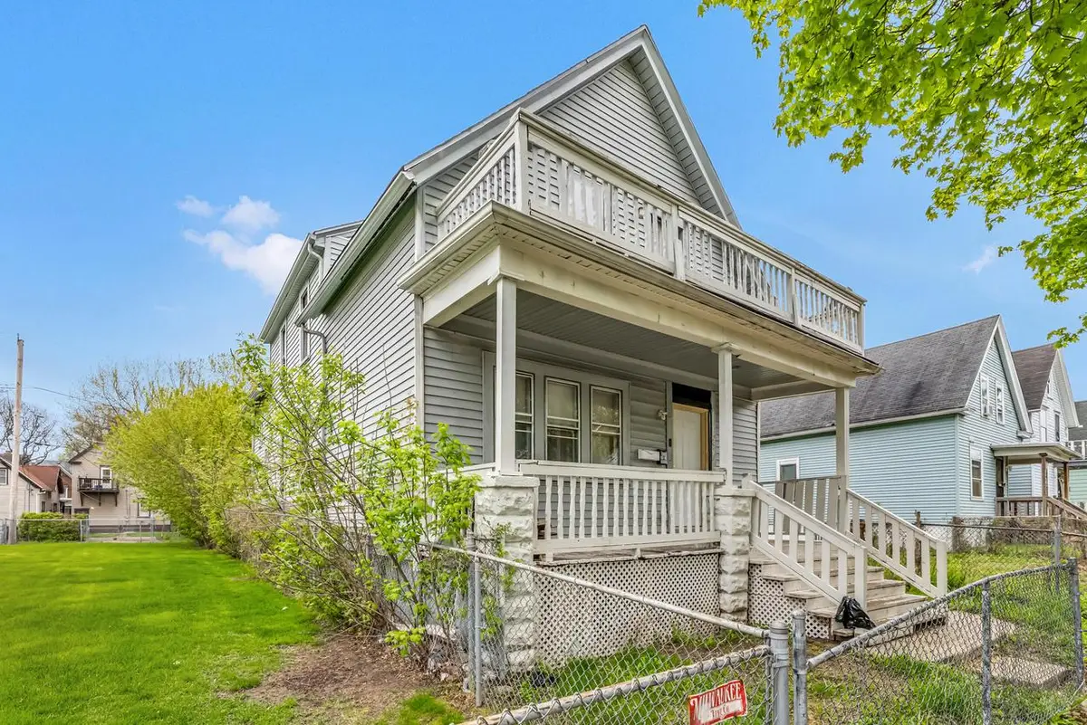 2638 N 19th STREET, Milwaukee, WI 53206 - #1