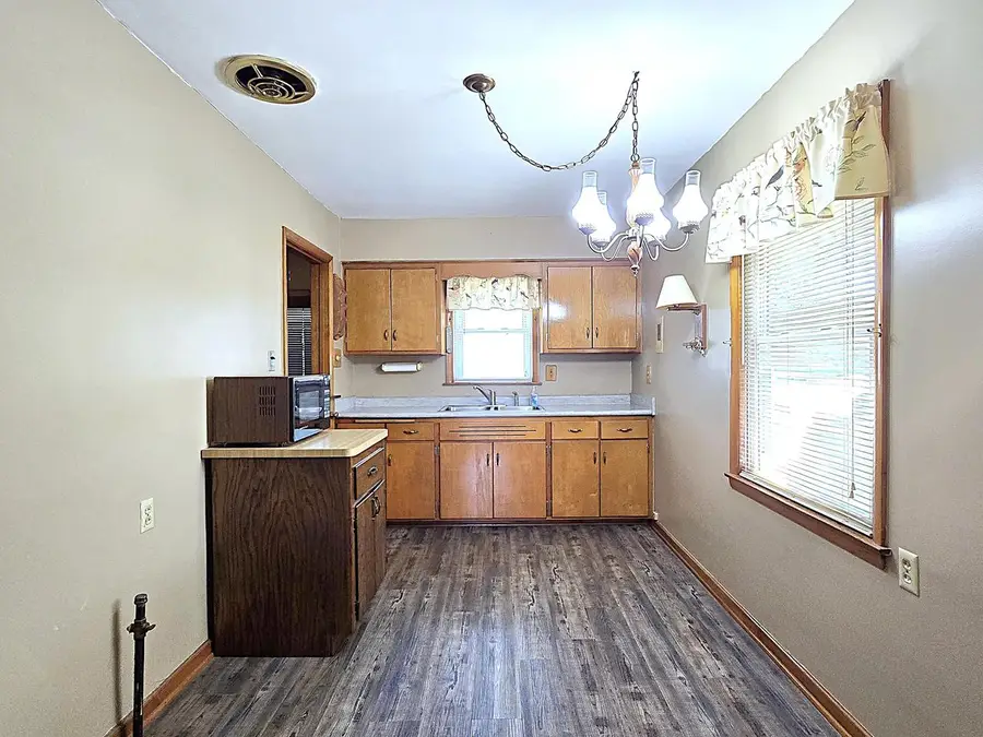 7330 W Potomac AVENUE, Milwaukee, WI 53216 - #3