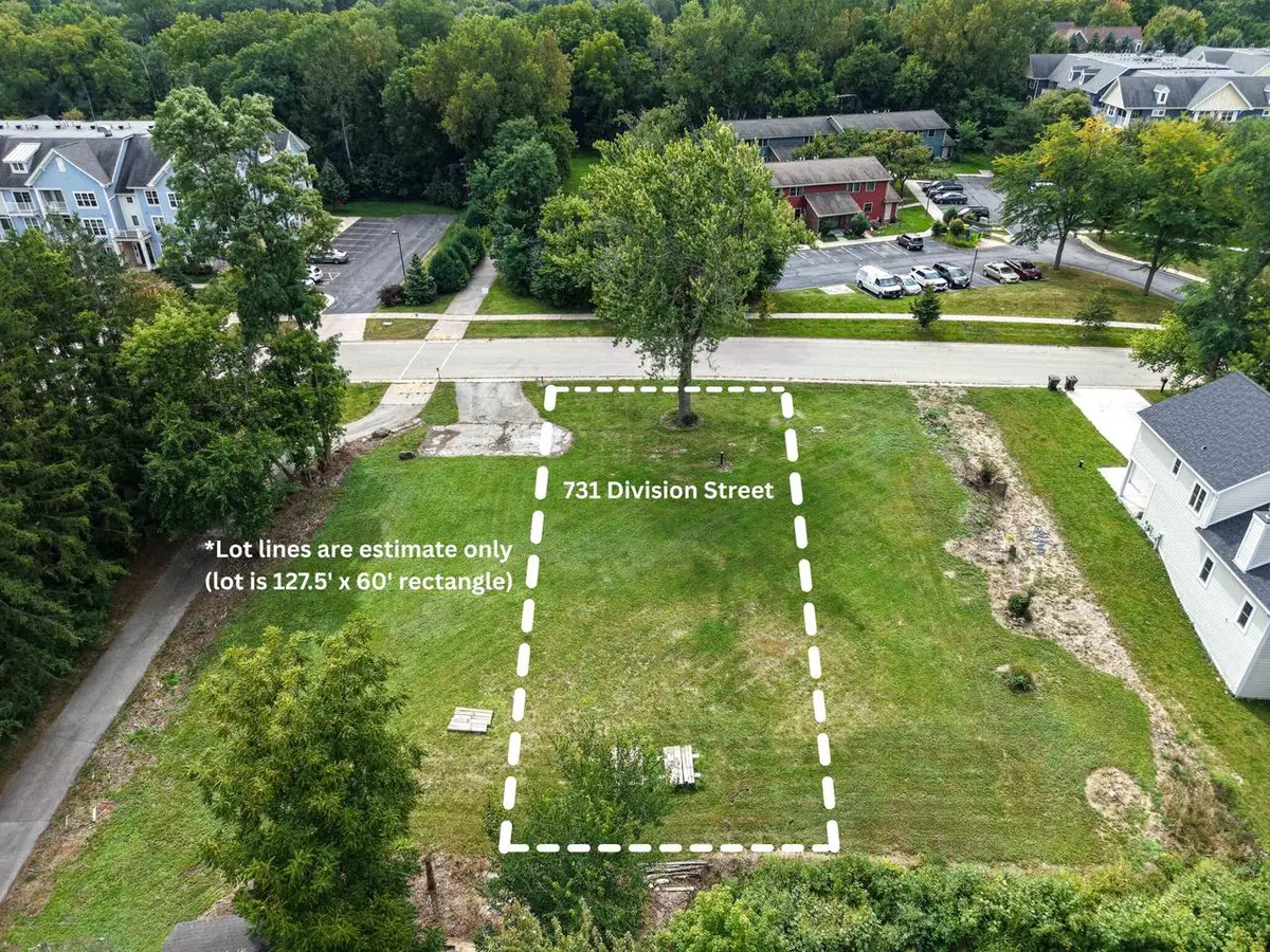 731 DIVISION STREET, Delafield, WI 53018 - #1