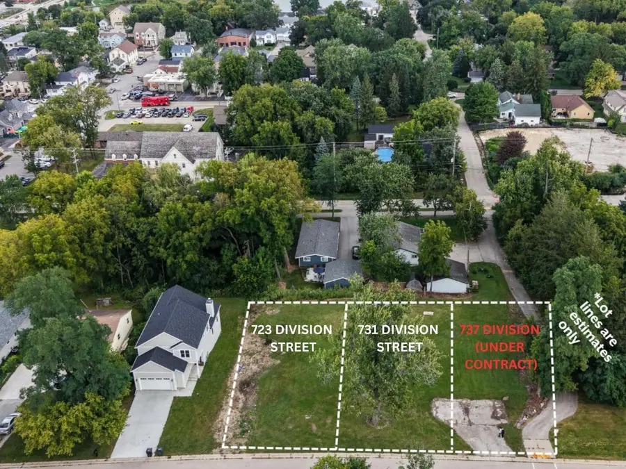 731 DIVISION STREET, Delafield, WI 53018 - #2
