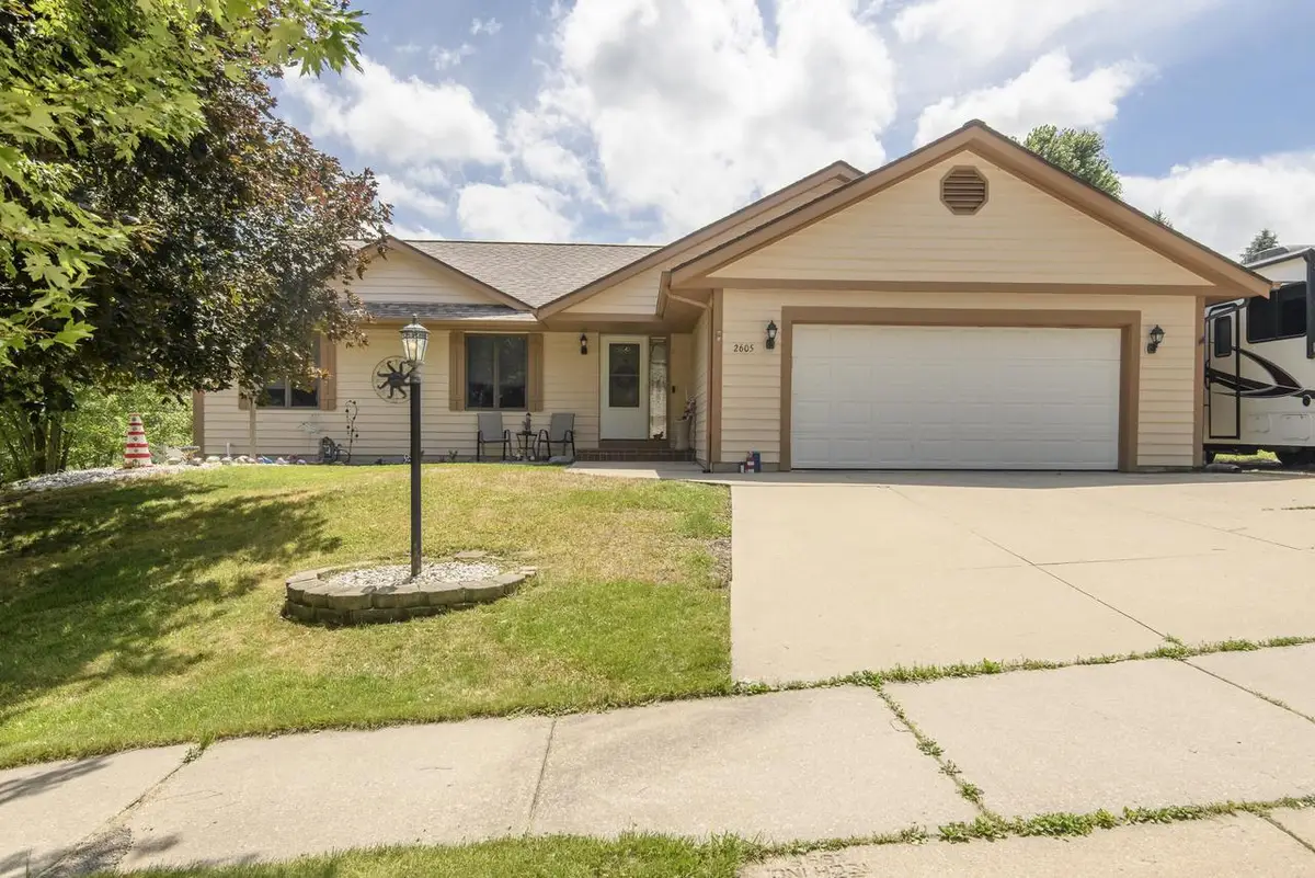 2605 Campfire CROSSING, Waukesha, WI 53189 - #1