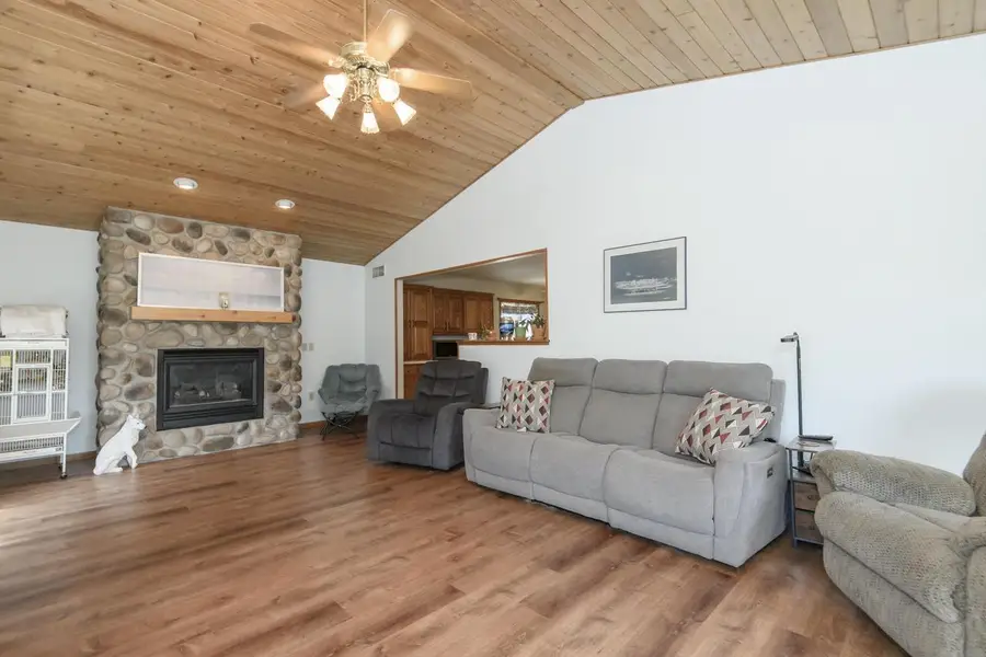 2605 Campfire CROSSING, Waukesha, WI 53189 - #2