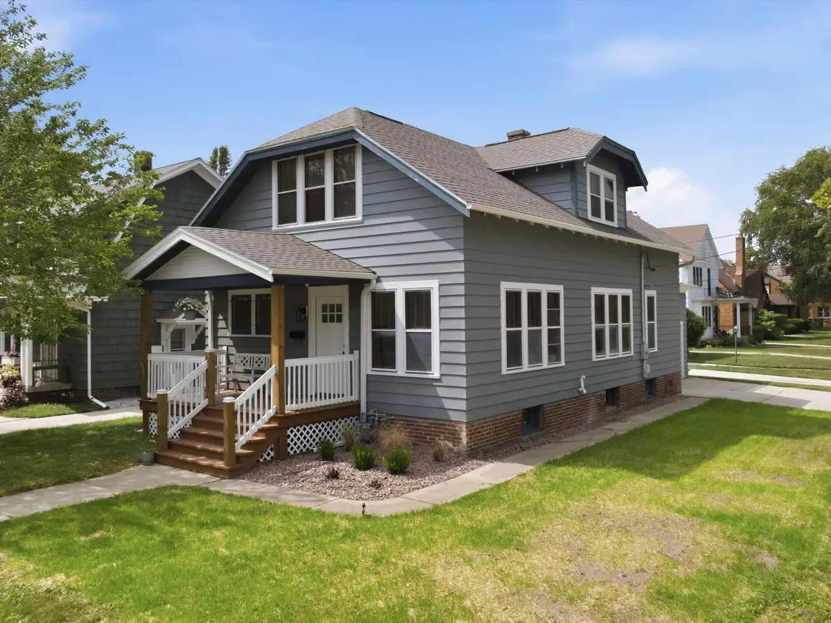 904 Bell AVENUE, Sheboygan, WI 53083 - #1