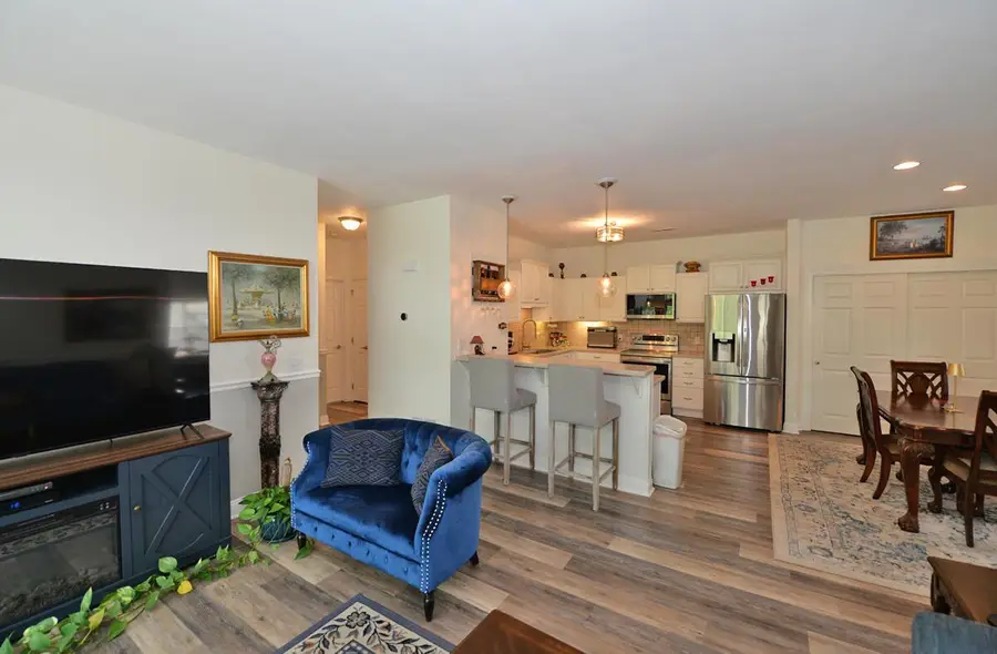 1059 Stratford COURT #201, Mount Pleasant, WI 53406 - #3