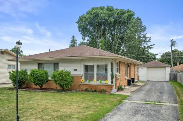 4050 N 81st STREET, Milwaukee, WI 53222