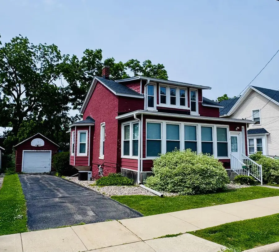 339 W South STREET, Oconomowoc, WI 53066 - #2