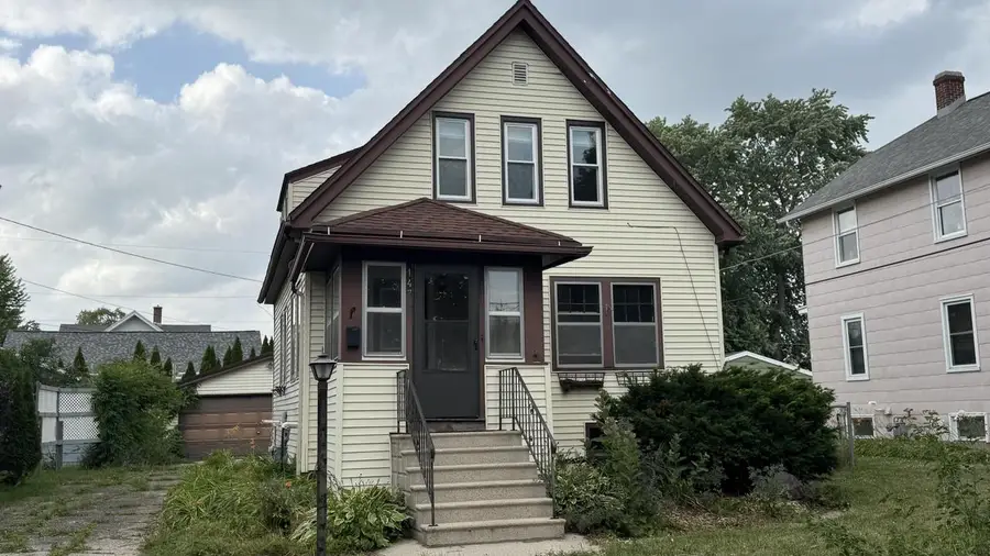 147 E Cotton STREET, Fond Du Lac, WI 54935 - #2