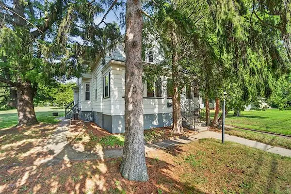 6122 35th AVENUE, Kenosha, WI 53142