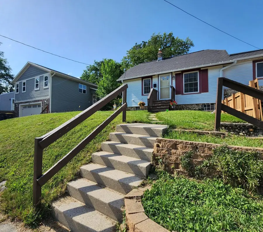 2112 Norton AVENUE, Waukesha, WI 53188 - #3