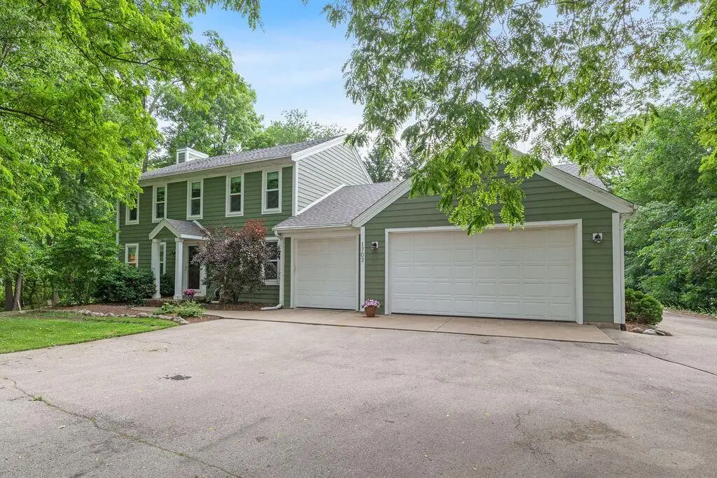 1703 Bark River DRIVE, Hartland, WI 53029 - #1