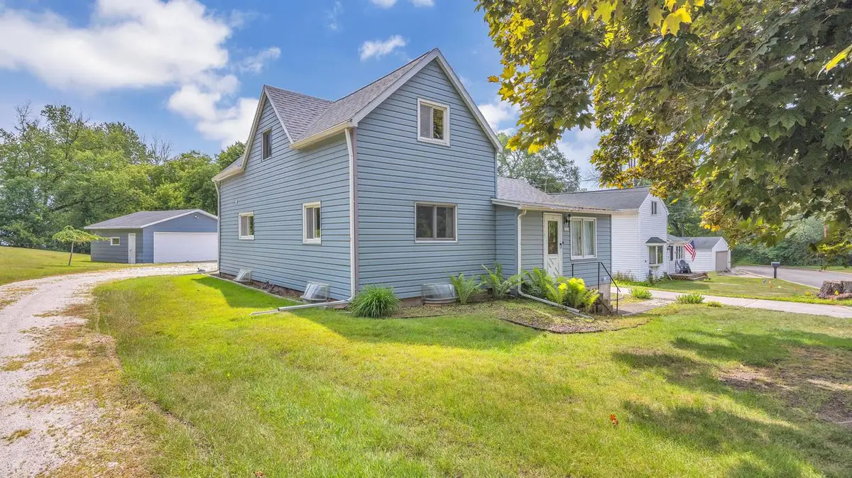 1151 Franklin DRIVE, Cleveland, WI 53015 - #1