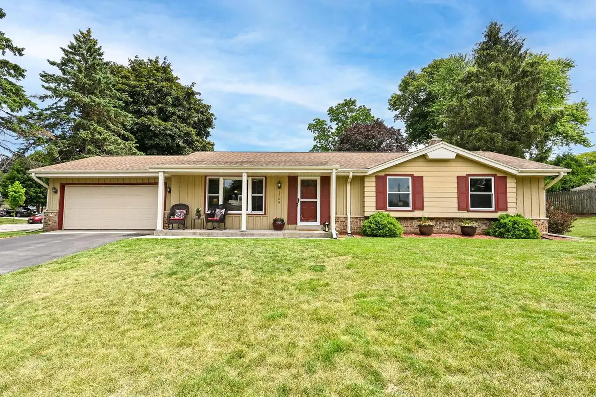 1704 16th AVENUE, Grafton, WI 53024 - #1