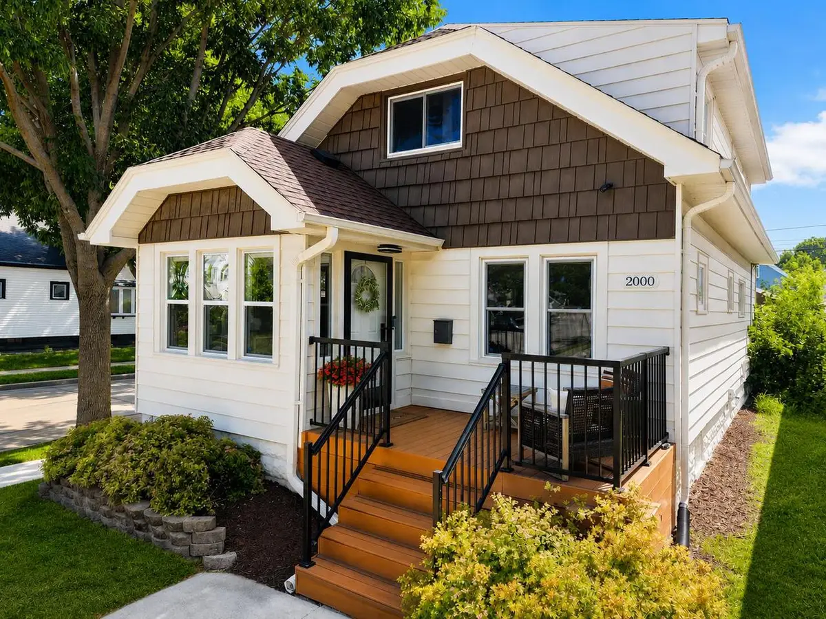 2000 S 72nd STREET, Milwaukee, WI 53219 - #1