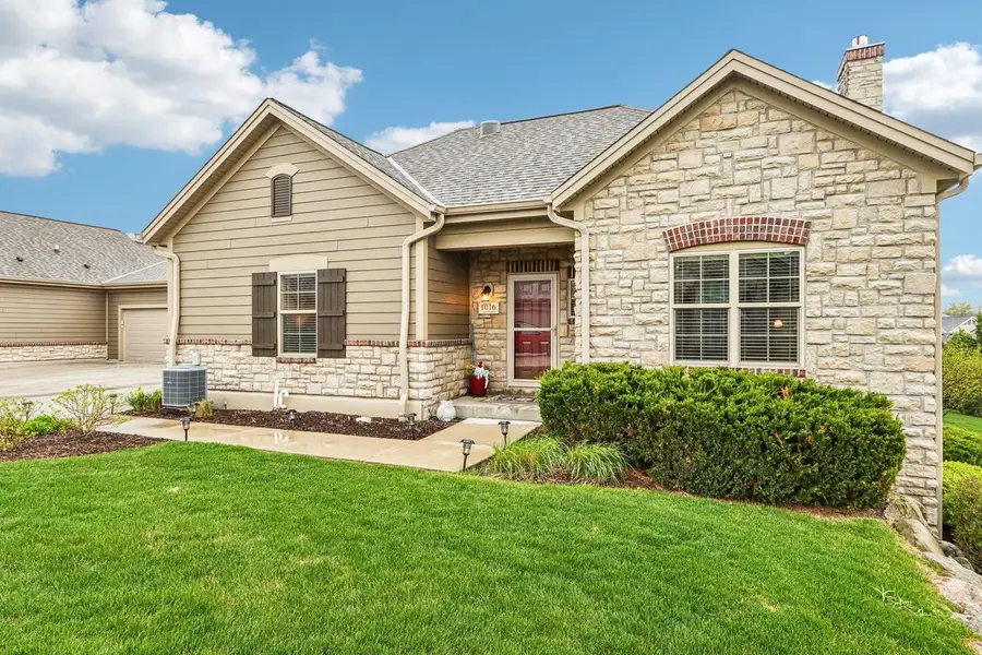 1016 Ann Marie WAY, Oconomowoc, WI 53066 - #2