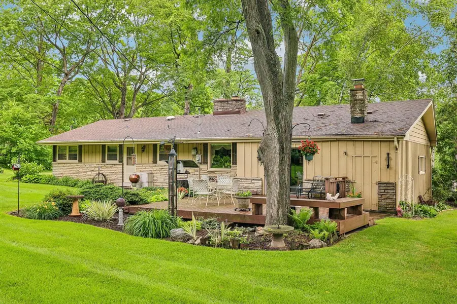 W213N5425 Kenmore DRIVE, Menomonee Falls, WI 53051 - #2