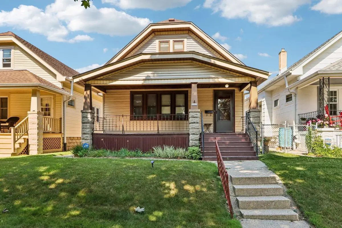 3325 N Weil STREET, Milwaukee, WI 53212 - #1