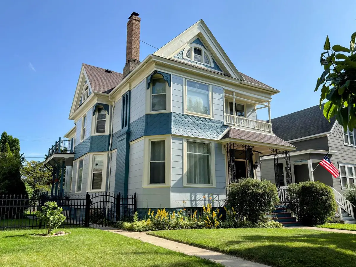 521-523 E Homer STREET, Milwaukee, WI 53207 - #1