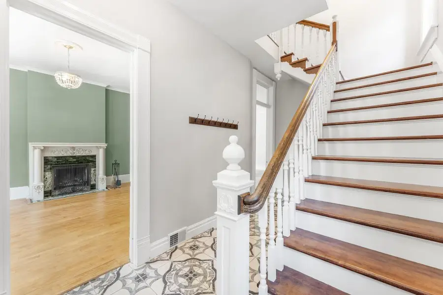 521-523 E Homer STREET, Milwaukee, WI 53207 - #3