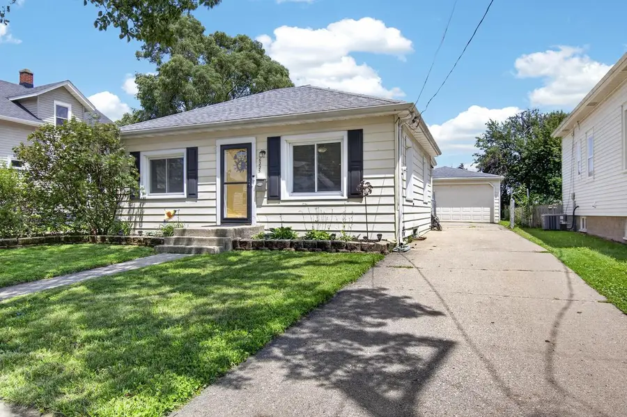 6225 32nd AVENUE, Kenosha, WI 53142 - #3