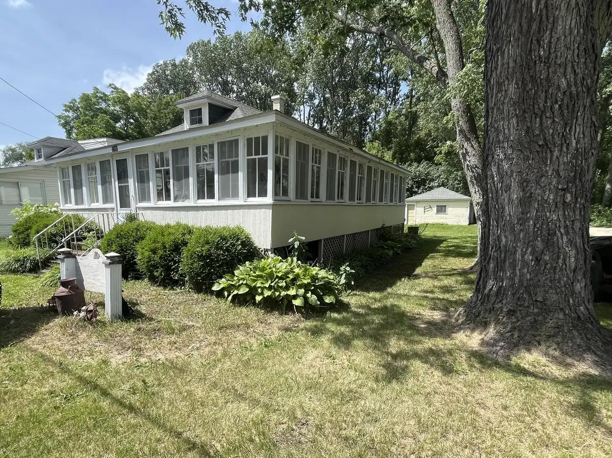 1300 Lucille AVENUE, Twin Lakes, WI 53181 - #1