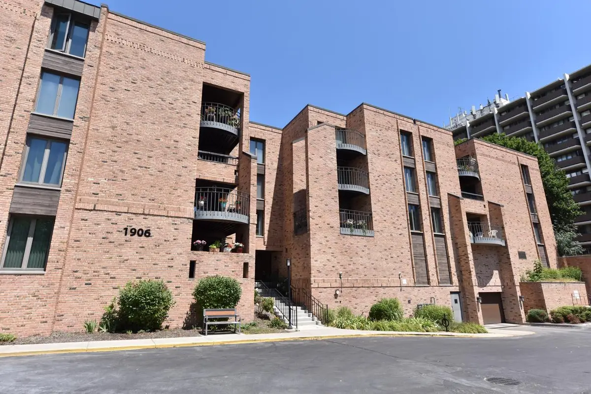 1906 E Shorewood BOULEVARD #265, Shorewood, WI 53211 - #1