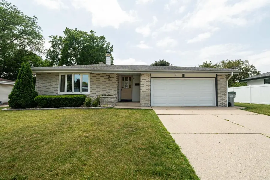 8625 W Petersik STREET, Milwaukee, WI 53224 - #3