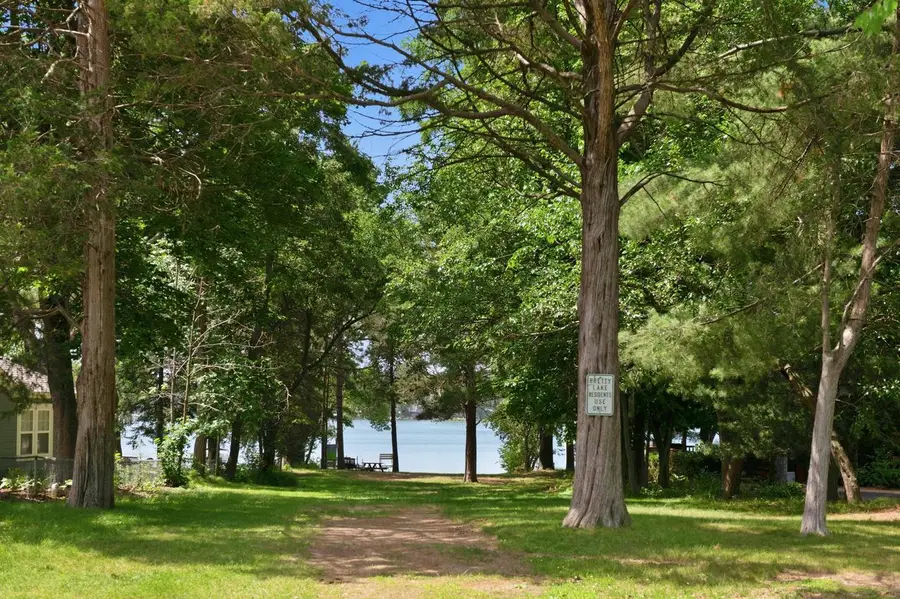 W376S5156 E PRETTY LAKE ROAD, Dousman, WI 53118 - #2