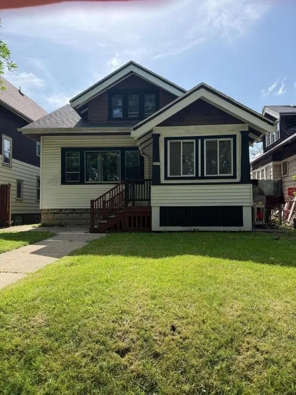 2807 N 36th STREET, Milwaukee, WI 53210