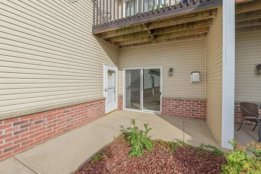334 Brookside DRIVE #4, Mayville, WI 53050 - #2