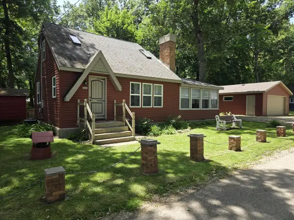 1609 Jackson Park DRIVE, Delavan, WI 53115