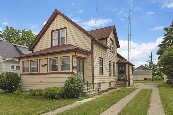 3915 10th AVENUE, Kenosha, WI 53140