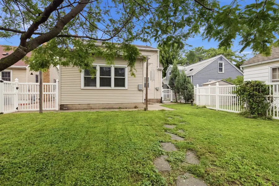 2334 Winnebago STREET, La Crosse, WI 54601 - #3