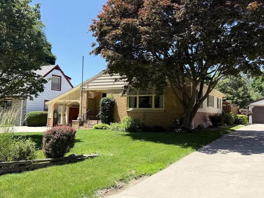 1209 S 106th STREET, West Allis, WI 53214 - #2