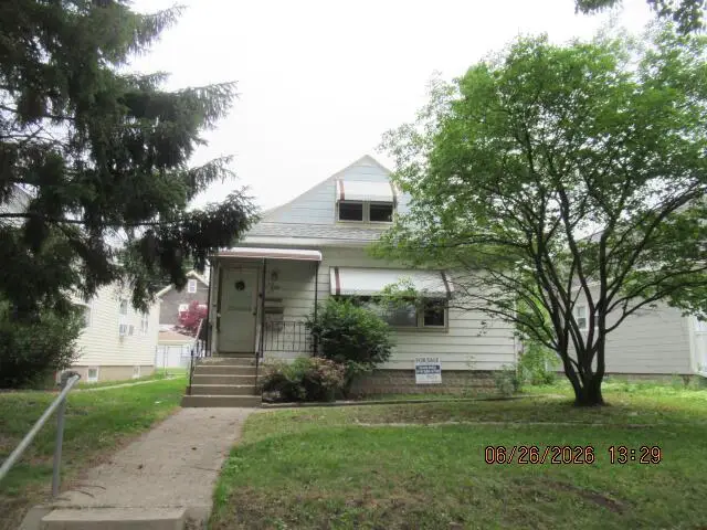 3240 S Dayfield AVENUE, Milwaukee, WI 53207 - #1