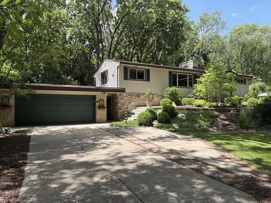 4410 Golf DRIVE, Waterford, WI 53185 - #2