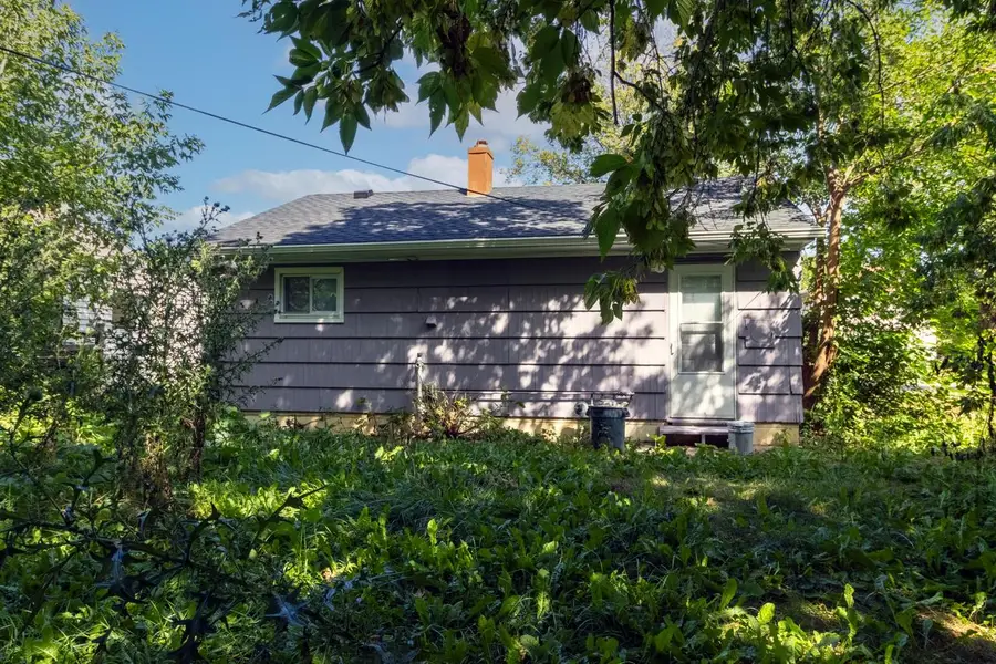 5713 N 61st STREET, Milwaukee, WI 53218 - #2