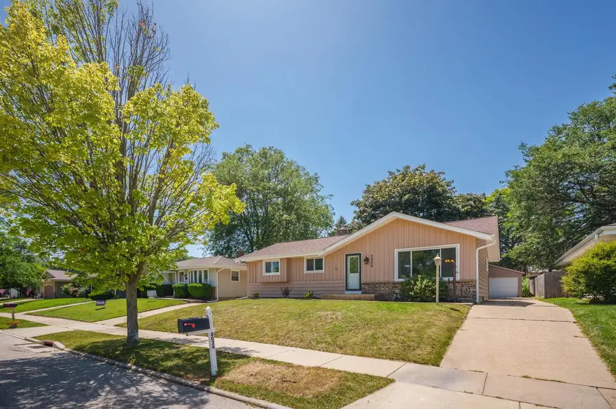 8026 50th AVENUE, Kenosha, WI 53142 - #3