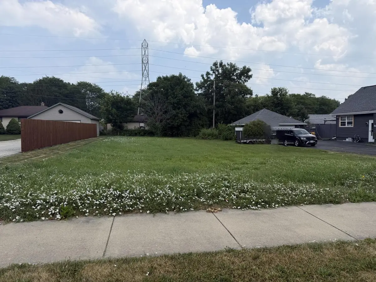5992 S ELAINE AVENUE, Cudahy, WI 53110 - #1