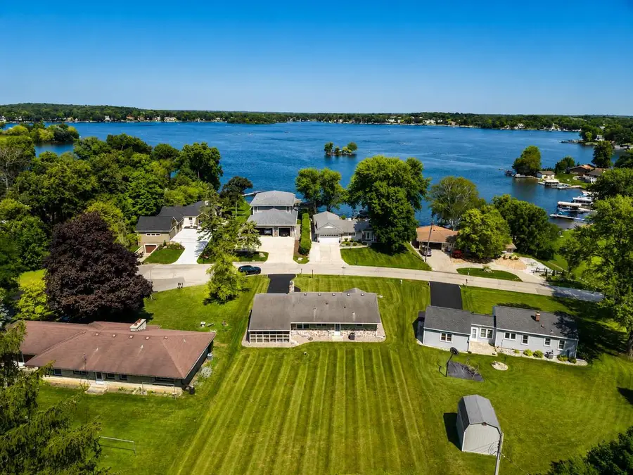 W191S7325 Shore LANE, Muskego, WI 53150 - #2