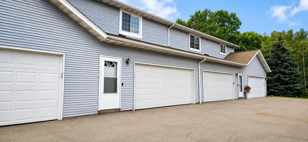 501 Slinger ROAD #E 2, Slinger, WI 53086 - #1