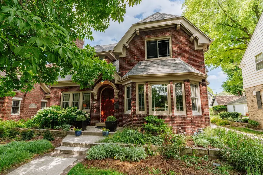 3454 N Frederick AVENUE, Milwaukee, WI 53211 - #2