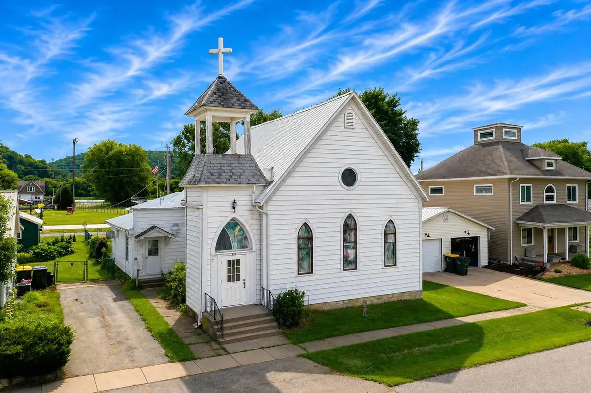 230 S Burlington AVENUE, Bagley, WI 53801 - #1