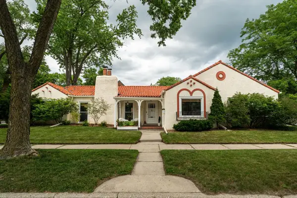 130 W Birch AVENUE, Whitefish Bay, WI 53217