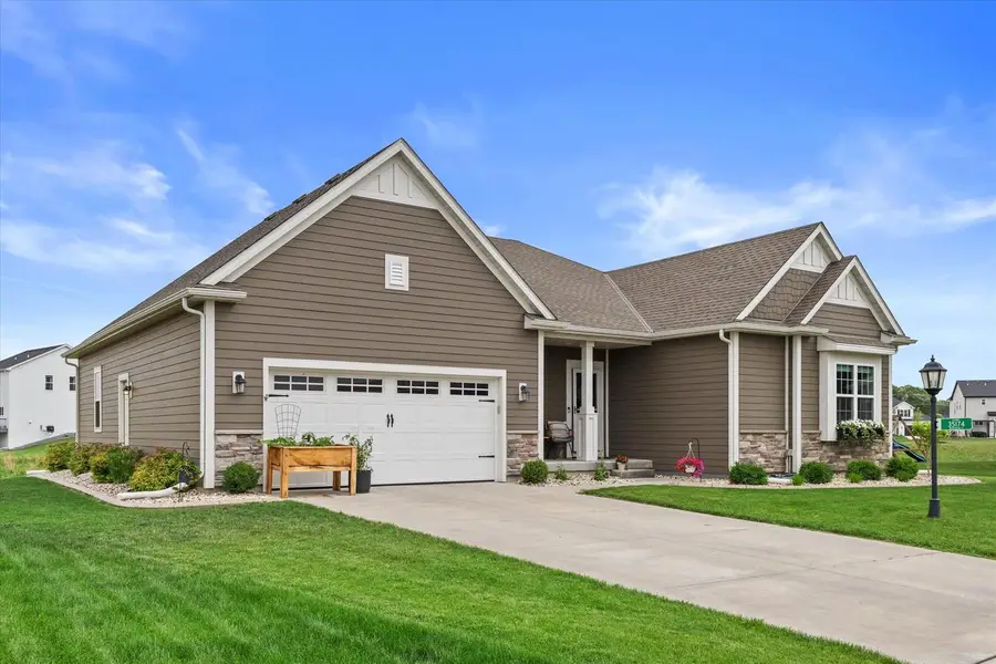 35174 Winnebago COURT, Summit, WI 53066 - #2