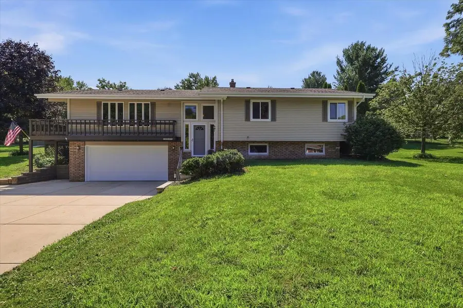 W311S8714 Cherokee PASS, Mukwonago, WI 53149 - #2