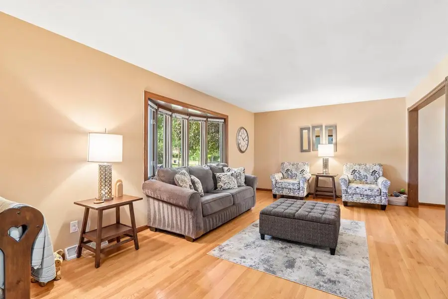 7648 S Pine AVENUE, Oak Creek, WI 53154 - #2